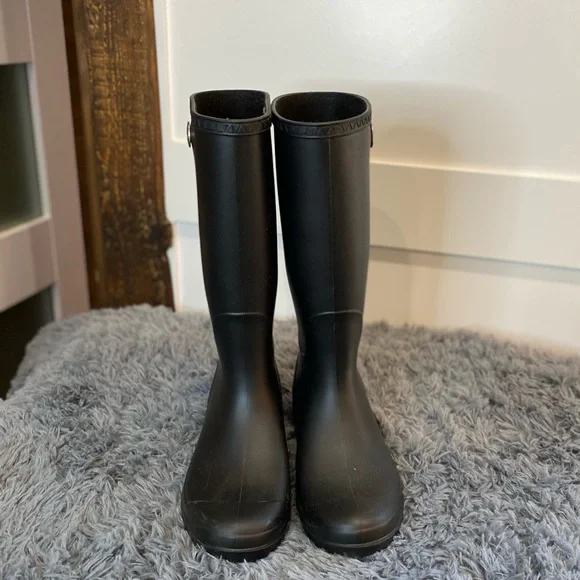 UGG Classic Tall Black Rubber Boots Women's Size – Waterproof 14